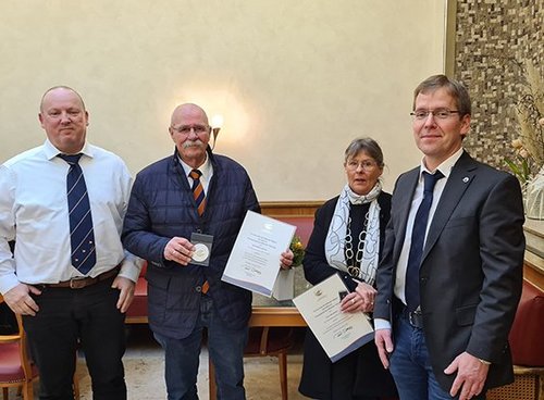 Prüfermedaille in Silber erstmals verliehen Prüfermedaille in Silber erstmals verliehen